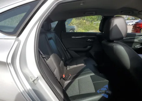 2017 Chevrolet Impala Lt z USA, uszkodzony, nr VIN 1G1105S39HU154177
